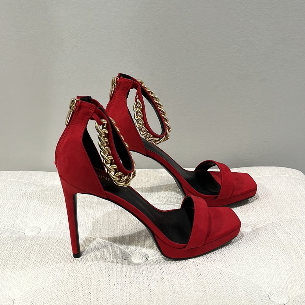 NineWest Gold Chain Red Velvet Heels